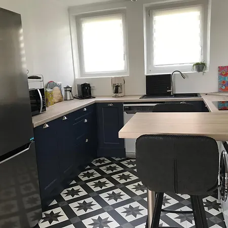 Bel Familial Classe Proche Tram Place De Strasbourg Acces Centre Ville, Plages *