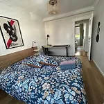 Apartment Bel Familial Classe Proche Tram Place De Strasbourg Acces Centre Ville, Plages *