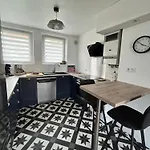 Apartment Bel Familial Classe Proche Tram Place De Strasbourg Acces Centre Ville, Plages *