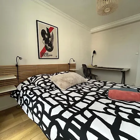 Apartment Bel Familial Classe Proche Tram Place De Strasbourg Acces Centre Ville, Plages *