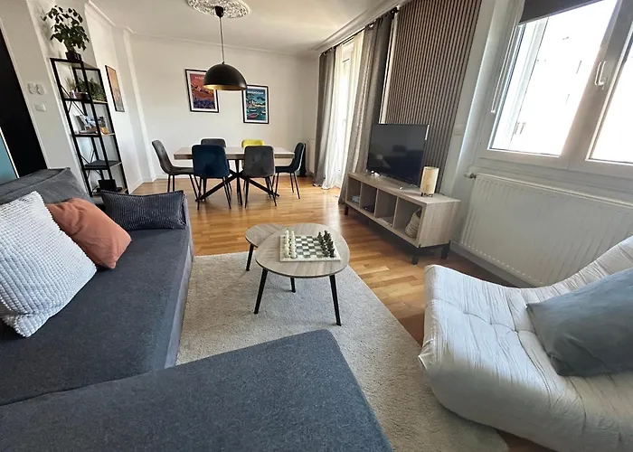 Apartman Bel Familial Classe Proche Tram Place De Strasbourg Acces Centre Ville, Plages